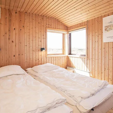 펜션 Three-bedroom In Lokken 31